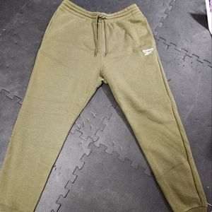 Reebok Men Sweat pants Size Medium, army green